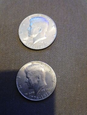 Pair of 1976 Kennedy Half Dollars - Silver 40%